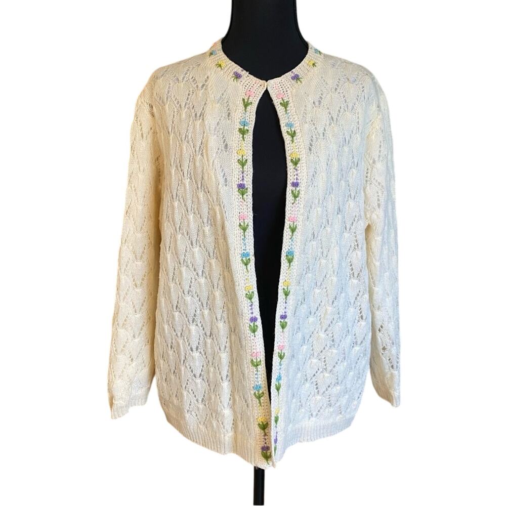 VTG Frederick & Nelson Embroidered Cream Cardigan Sweater 100% wool cottagecore